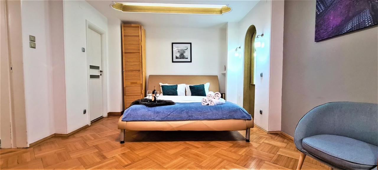 Central Arghezi Art Deco Apartment Piata Universitatii Bukarest Kültér fotó