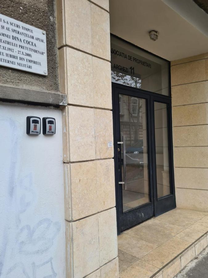 Central Arghezi Art Deco Apartment Piata Universitatii Bukarest Kültér fotó