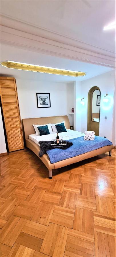 Central Arghezi Art Deco Apartment Piata Universitatii Bukarest Kültér fotó